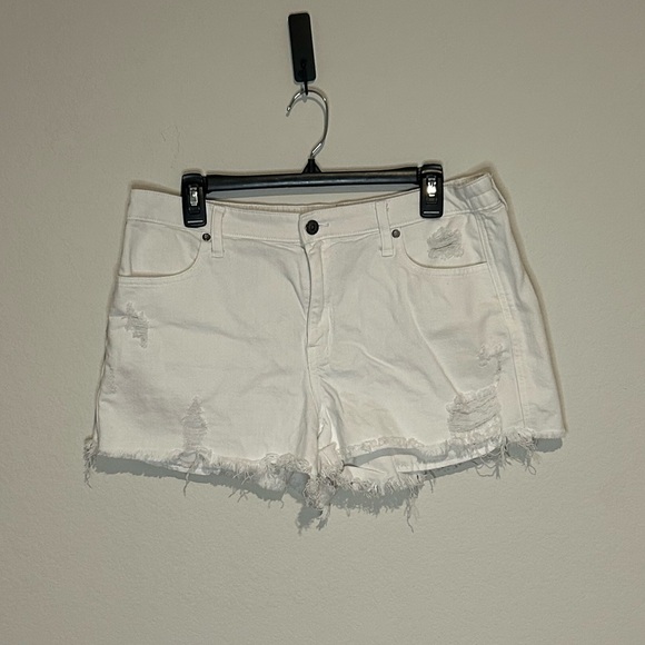 aerie Pants - Aerie Relaxed Stretch White Distressed Crop Shorts - Size Large